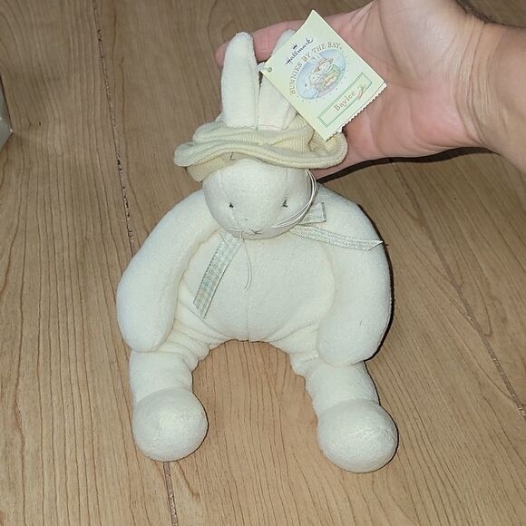 HALLMARK 2002 BUNNIES BY THE BAY BAYLEE PLUSH, NEW WITH TAGS! - Picture 2 of 11